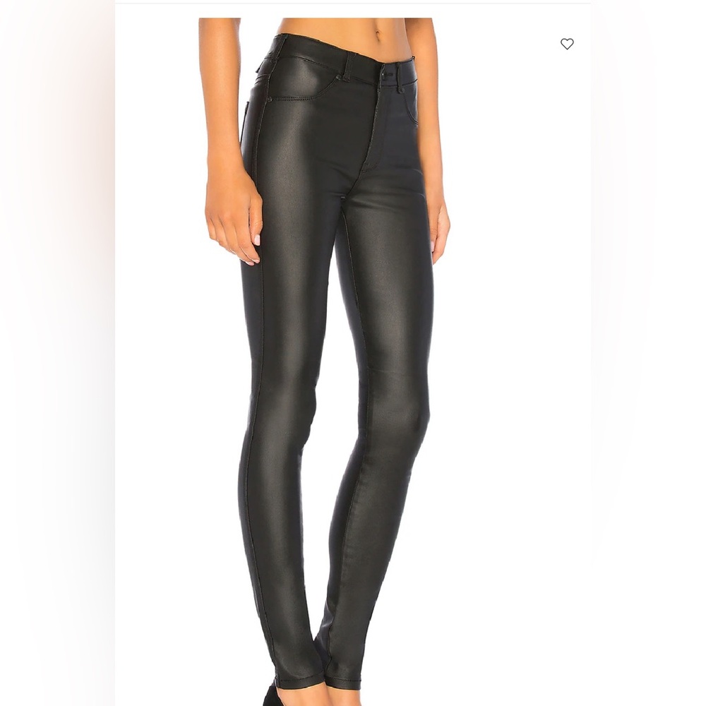 Plenty Jean
Dr. Denim